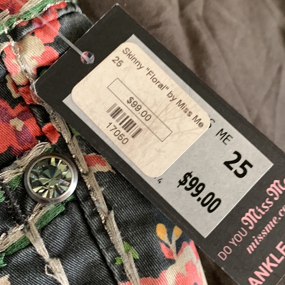 Miss Me 🌻🌺🌷Floral Skinny Jeans 25 NWT - Picture 7 of 10